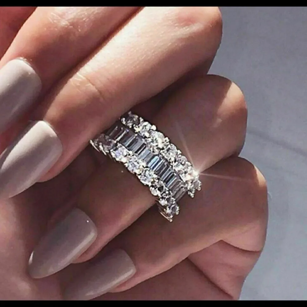 WHITE GOLD PLATED CZ DIAMOND WEDDING BAND RING